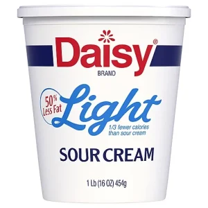 Daisy Sour Cream, Light 16 Oz